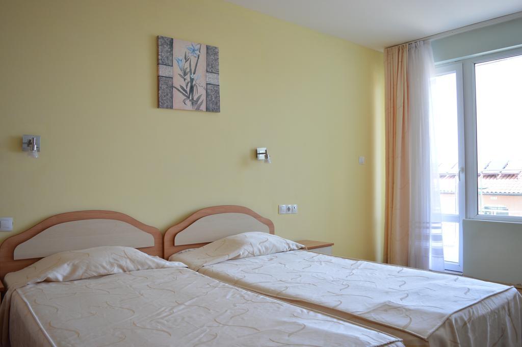 סוזופול Family Hotel Coral חדר תמונה